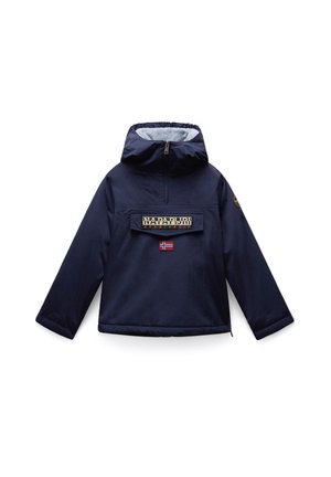 Veste à capuche bleu marine avec fermeture éclair frontale, une poche à rabat étiquetée "Napapijri" et un petit écusson du drapeau norvégien sous la poche.