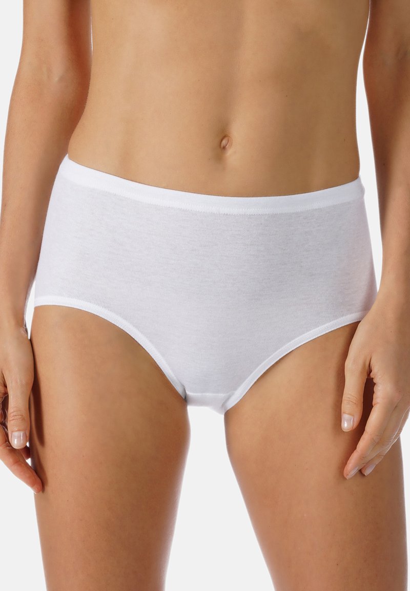 Mutande bianche in cotone a vita alta con una morbida cintura elastica e una texture liscia. Design senza cuciture per una copertura completa.