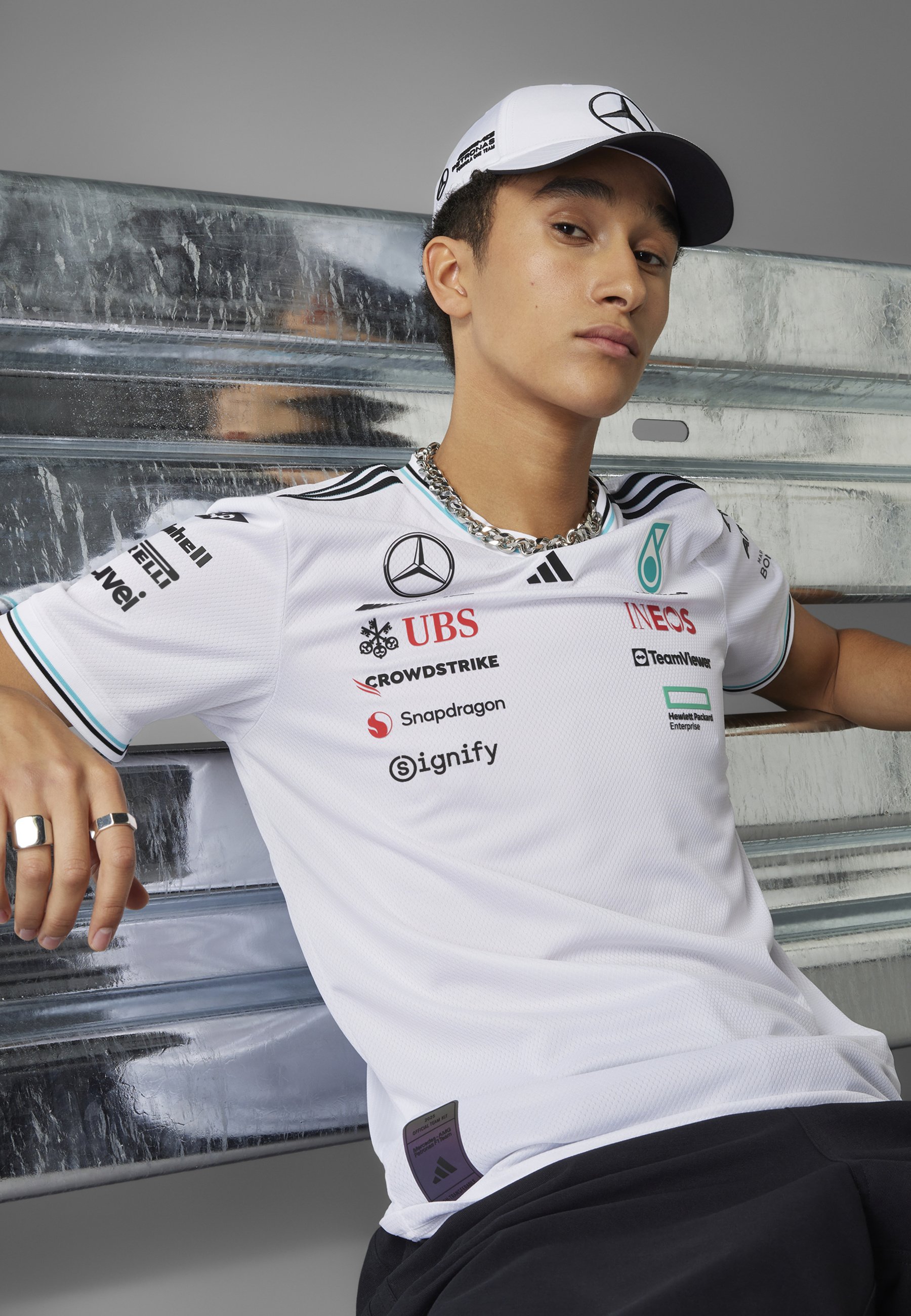 adidas Originals MERCEDES - AMG PETRONAS FORMULA ONE TEAM