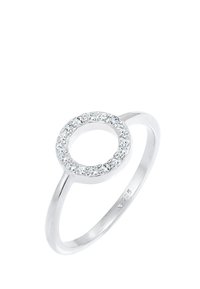 Anello in argento con un design aperto circolare, circondato da piccoli pietre trasparenti, finitura lucida e contrassegnato con "925" per argento sterling.