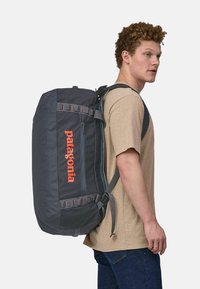 Patagonia BLACK HOLE DUFFEL 55L UNISEX - Valigia - rauchblau