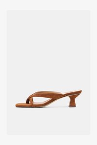 Niewybrane, dark brown