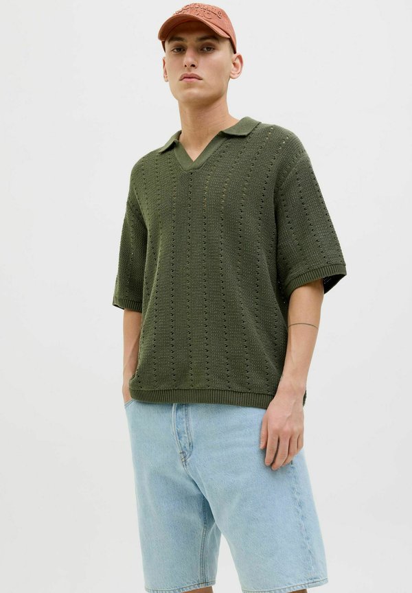 JORPAROS EASTER - Poloshirt - olive night
