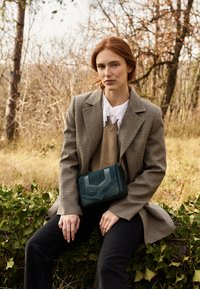 nat & nin CAPRI - Borsa a tracolla - pine green
