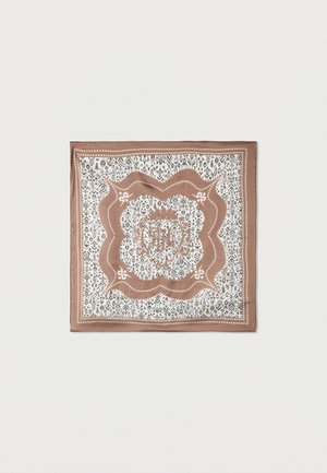 Eșarfă pătrată din mătase cu modele intricate maro și albe, având în centru un cadru ornamentat și motive florale.