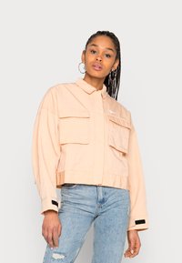 Nike Sportswear Casaco de verão - harvest moon/white