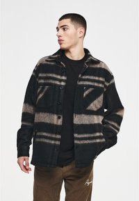 Pegador FLATO HEAVY UNISEX - Užsagstoma palaidinė - black/taupe