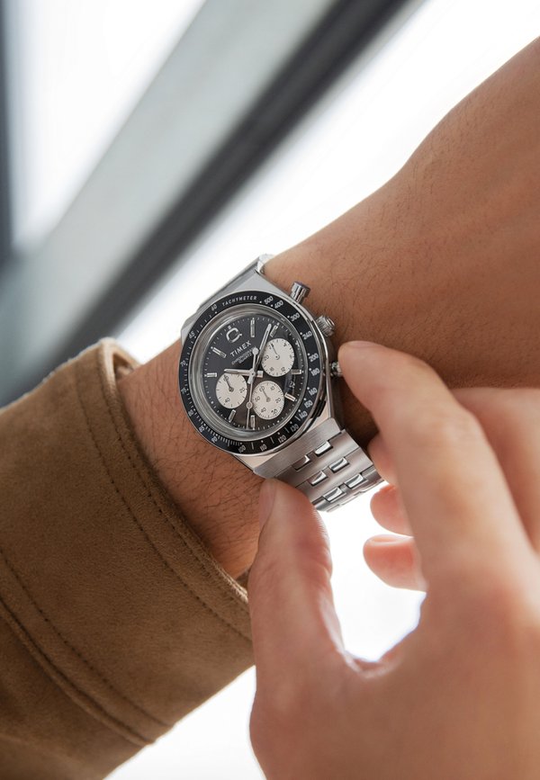 Q TIMEX CHRONOGRAPH - Chronograph watch