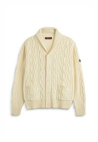 Cardigan lavorato a maglia di colore crema con colletto a scialle, motivo a treccia, due tasche frontali e chiusura con bottoni. Texture morbida con polsini a coste.