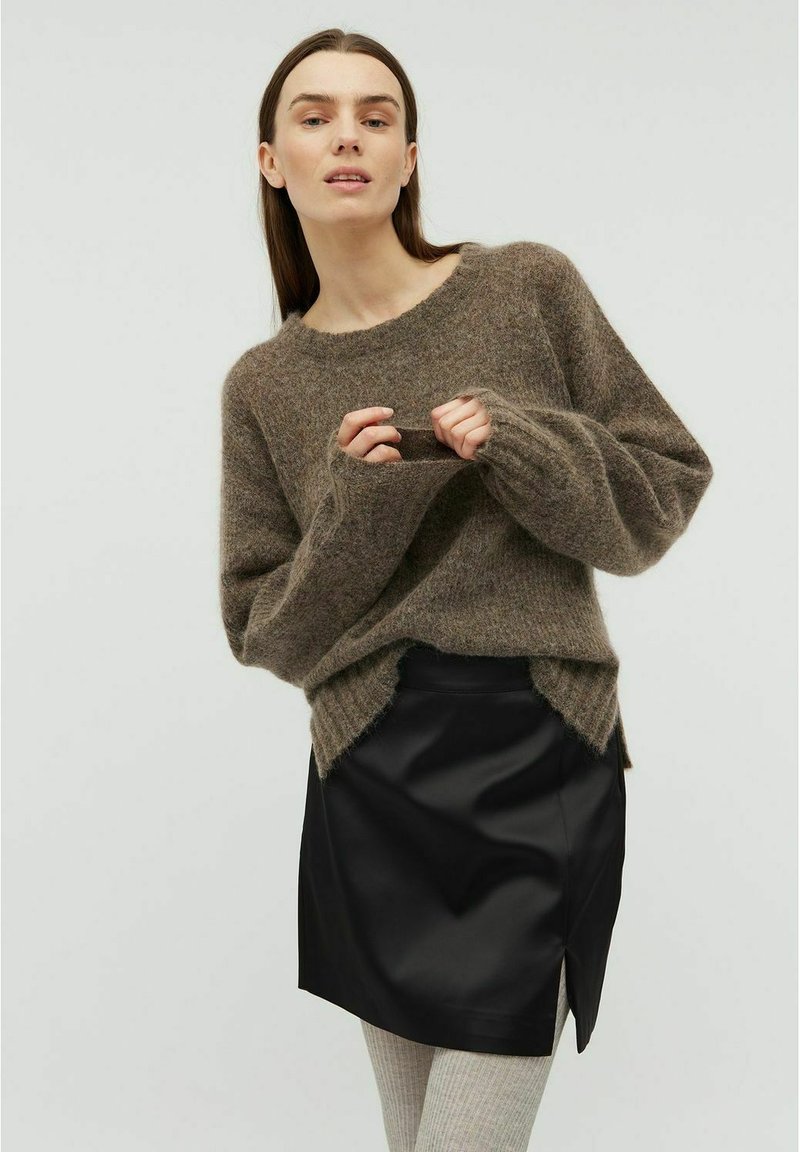 MbyM - Iva-M 62389882 - U30 - Brown Black Twill main image 1