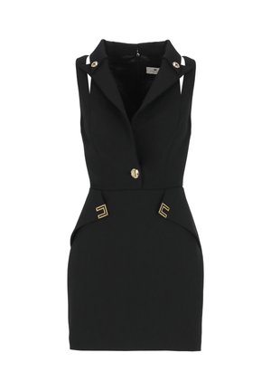 Vestito nero aderente senza maniche con ampio colletto a revers, bottoni decorativi dorati sul colletto e in vita, e chiusura frontale con cerniera.