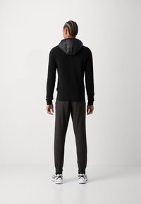 INDICODE JEANS Strickjacke - black