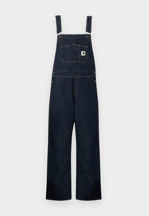 Salopette in denim blu scuro con spalline regolabili, tasca sul petto anteriore con logo, tasche laterali e dettagli con bottoni sulla vita.