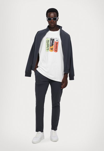 Ron Dorff CITY PANTS - Tepláky - lava grey