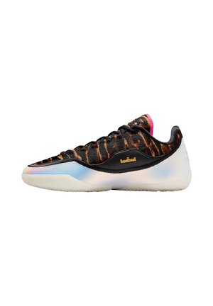 Nike Performance, NIKE PERFORMANCE LEBRON XXIII HEAT WAVE WEISS INDOOR - SCHUHE - Indoor-Fußballschuhe - weissmehrfarbig