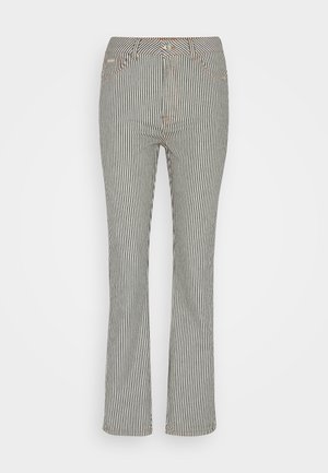Pantalons en denim rayés dans un motif vertical, dotés d'une taille mi-haute, de jambes droites et d'une fermeture à bouton avec passants de ceinture.