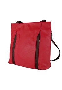 Rode neplederen tas met bruine accenten, rechthoekige vorm, platte zijkanten en een enkele verstelbare riem. Ritssluiting aan de bovenkant.
