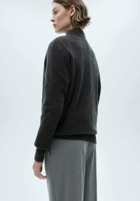 Mango Svetrík - anthracite