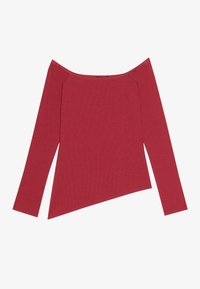 Rød ribbestrikket avskåret topp med lange ermer og asymmetrisk nederkant, med en teksturert overflate.