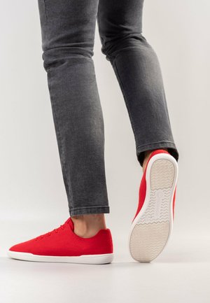 Giesswein, Sneaker low - flammenrot