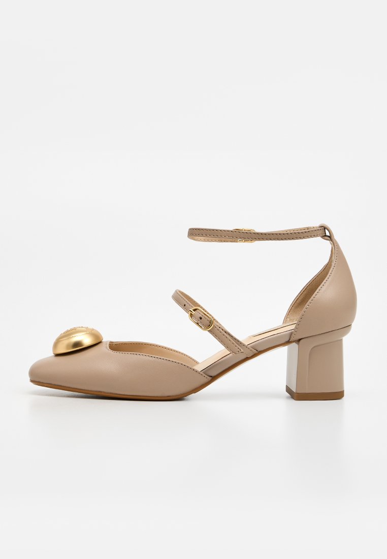 Tacones
