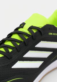 adidas Performance COPA INDOOR COURT LEAGUE - Indoor football boots - core black/footwear white/lucid lemon