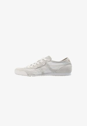 Scalpers Trainers - off white
