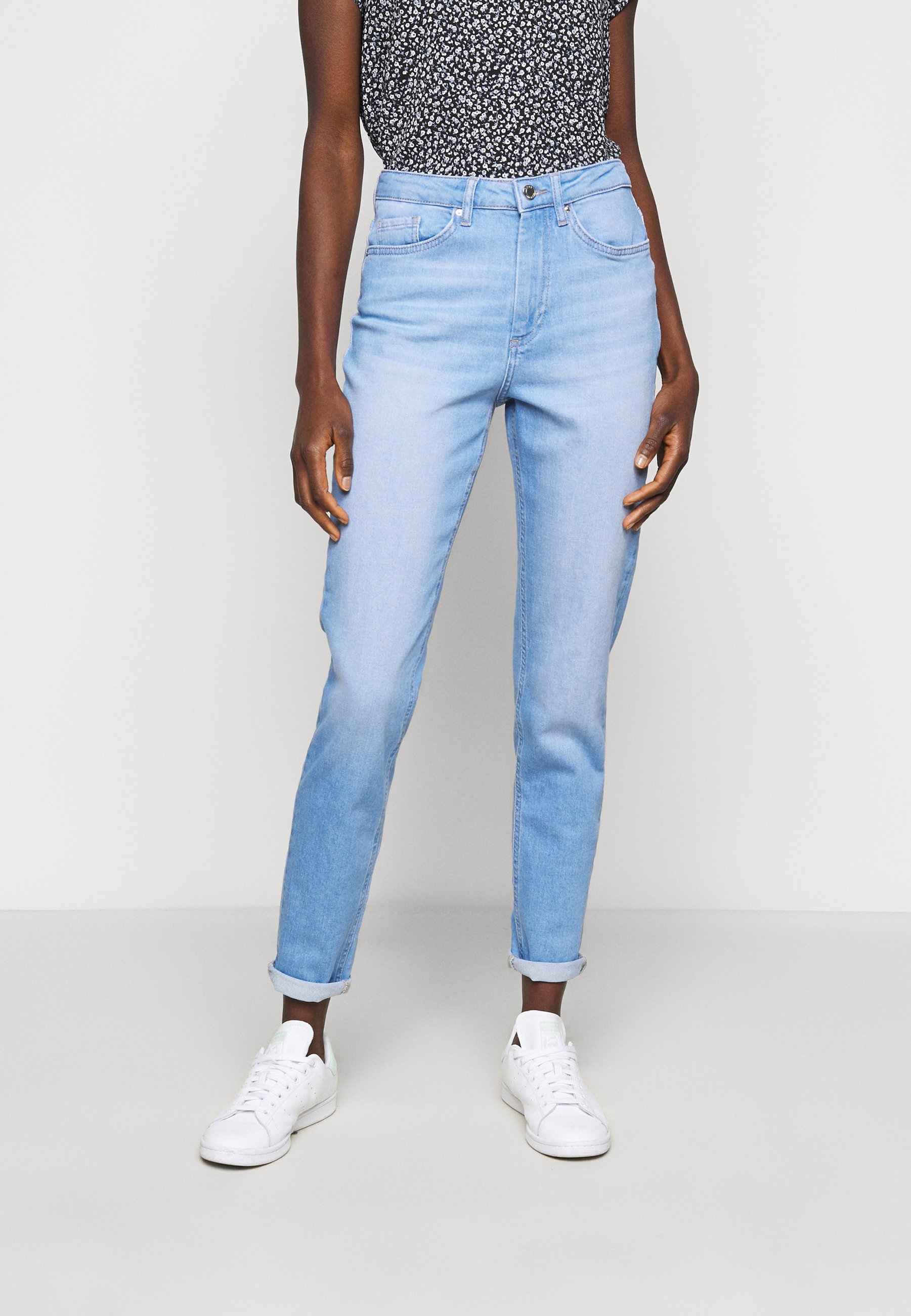 ONLY Tall ONLVENEDA LIFE MOM - Slim fit jeans - light blue denim/light blue  - Zalando.co.uk