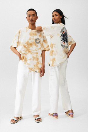 WITH TIE DYE AND GRAPHIC DETAIL - Printtipaita - beige