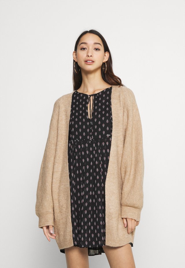 BATWING - Gilet - camel