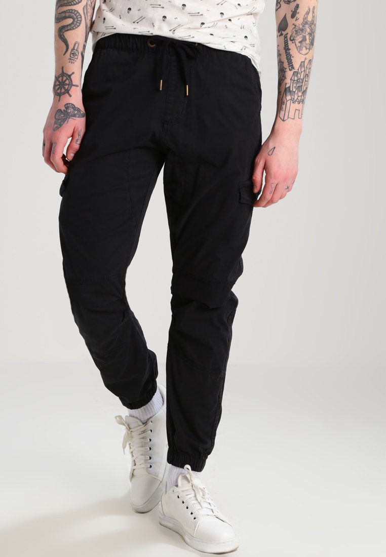 INDICODE JEANS LEVI Cargo trousers black Zalando.ie