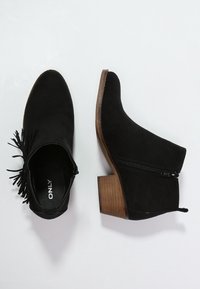 ONLY SHOES Botines camperos - black