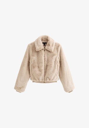 Beige nepbontjas met een kraag, ritssluiting, lange mouwen en een korte zoom. Zachte textuur en weelderig ontwerp.