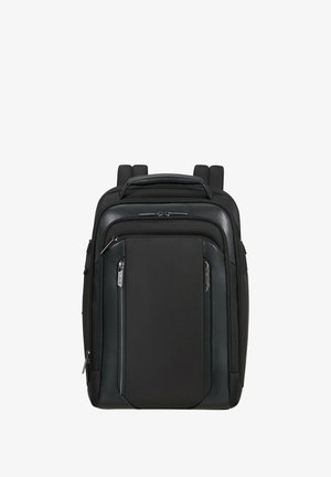 Zaino per laptop nero con spallacci imbottiti, diversi scomparti con cerniera e un pannello frontale testurizzato. Realizzato in materiale sintetico durevole.