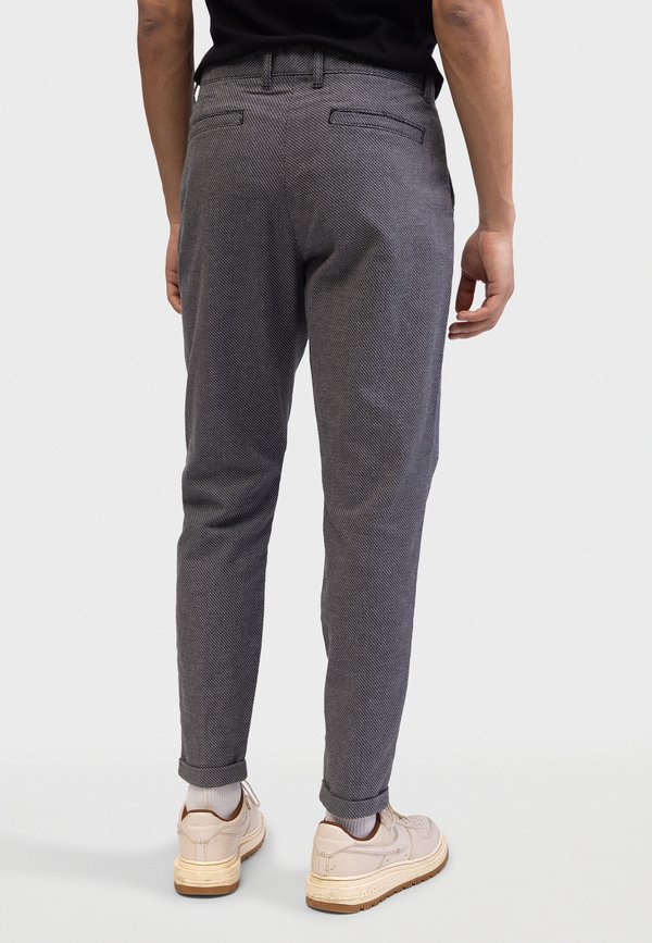 ERCAN CROPPED PANTS - Chinos4