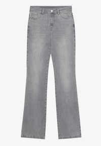 Harmaat farkut, joissa on leveä lahje ja viisi taskua, napitettu sulku ja hienovarainen kulunut tekstuuri kankaassa, joka esittelee suoran lahjen leikkauksen.