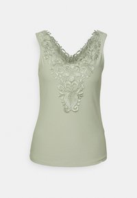 Selecionado, desert sage