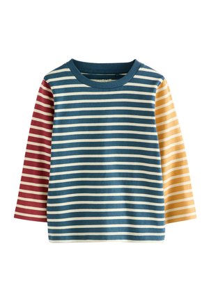T-shirt à manches longues rayé avec des manches bleu marine, rouges et jaunes à rayures horizontales. Matière en coton, col rond, coupe décontractée.