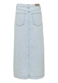 Jupe en denim bleu clair avec une coupe droite, deux poches arrière et une couture au dos. Le tissu a une texture douce et lisse.