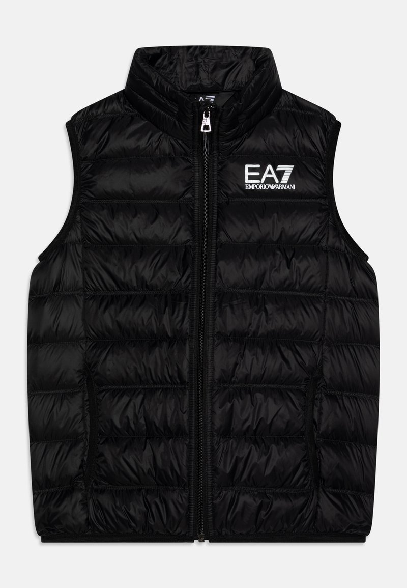Gilet nero trapuntato con colletto alto e zip frontale, con logo EA7 Emporio Armani sul lato sinistro. Tessuto liscio e lucido.