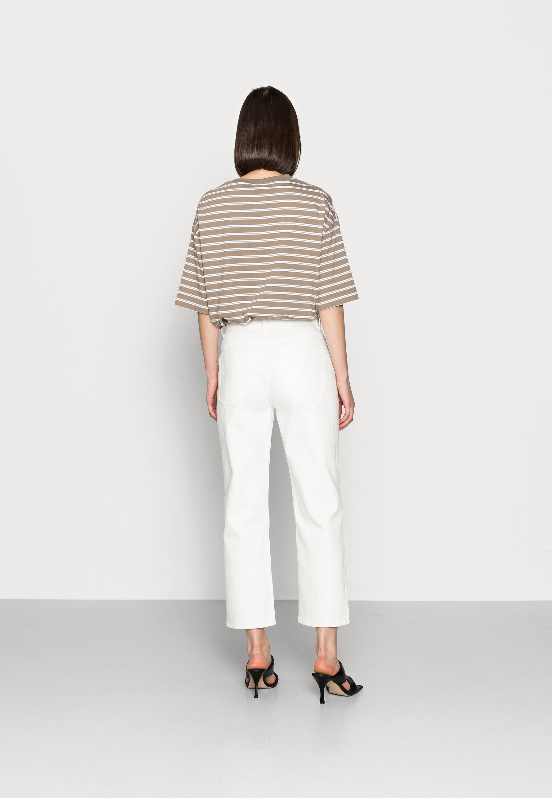 ARKET CROPPED - Straight leg jeans 