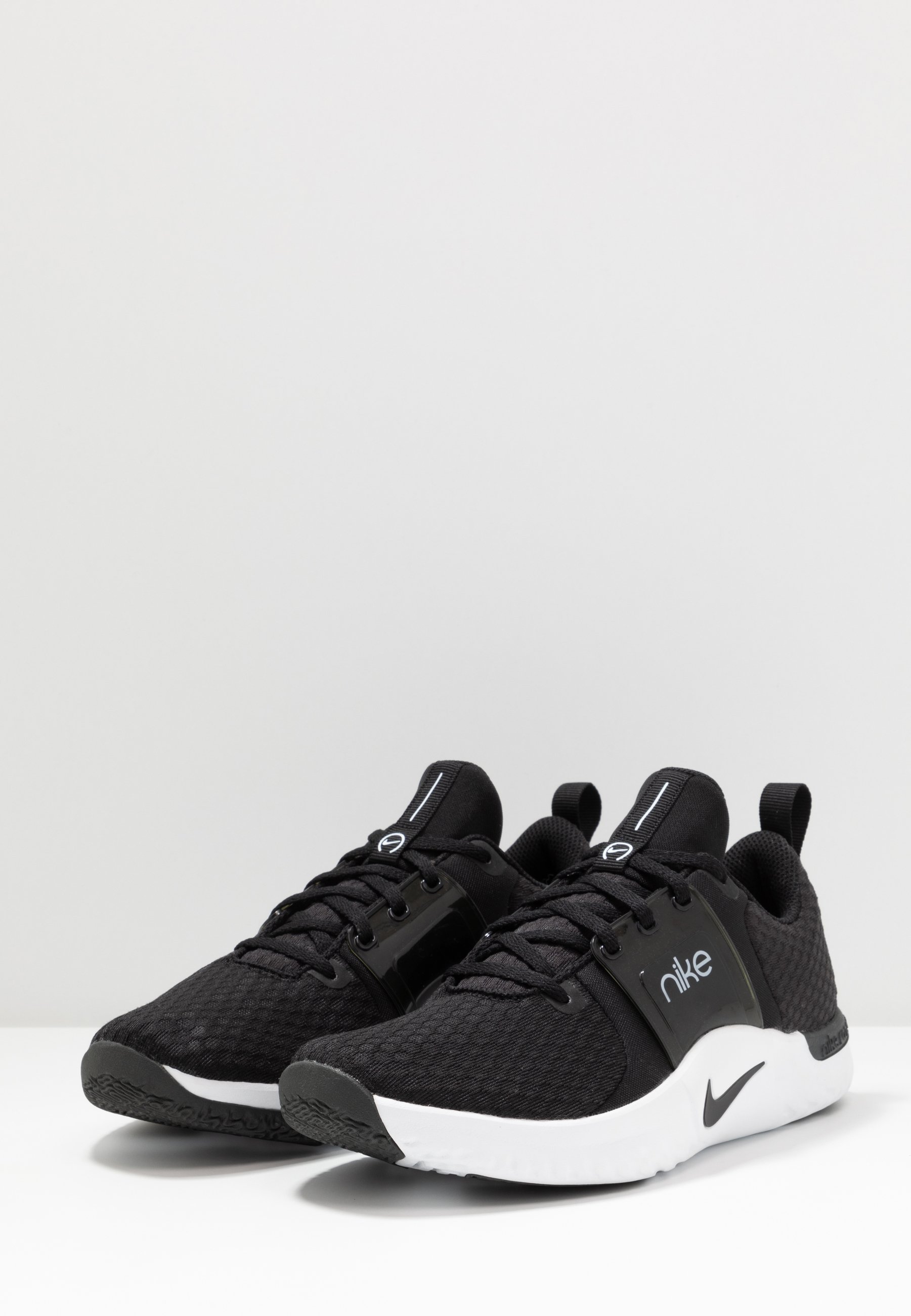Nike Performance RENEW IN-SEASON TR 10 - Sportschoenen - black/dark smoke  grey/white/Zwart - Zalando.nl