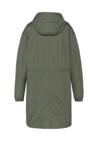 Parka impermeabile lunga di colore verde oliva con cappuccio, polsini elastici e vita regolabile, mostrata da dietro su uno sfondo bianco.