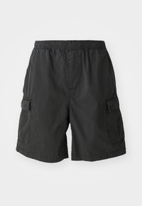 Shorts cargo noirs en matériau léger, avec une taille élastique, deux poches latérales et deux poches cargo sur les cuisses.