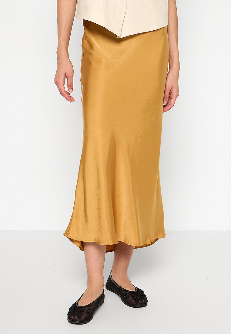Boss Maxirok geel Boss Maxirok geel