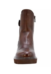 Bruine leren enkelboot met een gladde afwerking, een zijrits en een decoratieve gesp. Dikke zool met profieldetails.