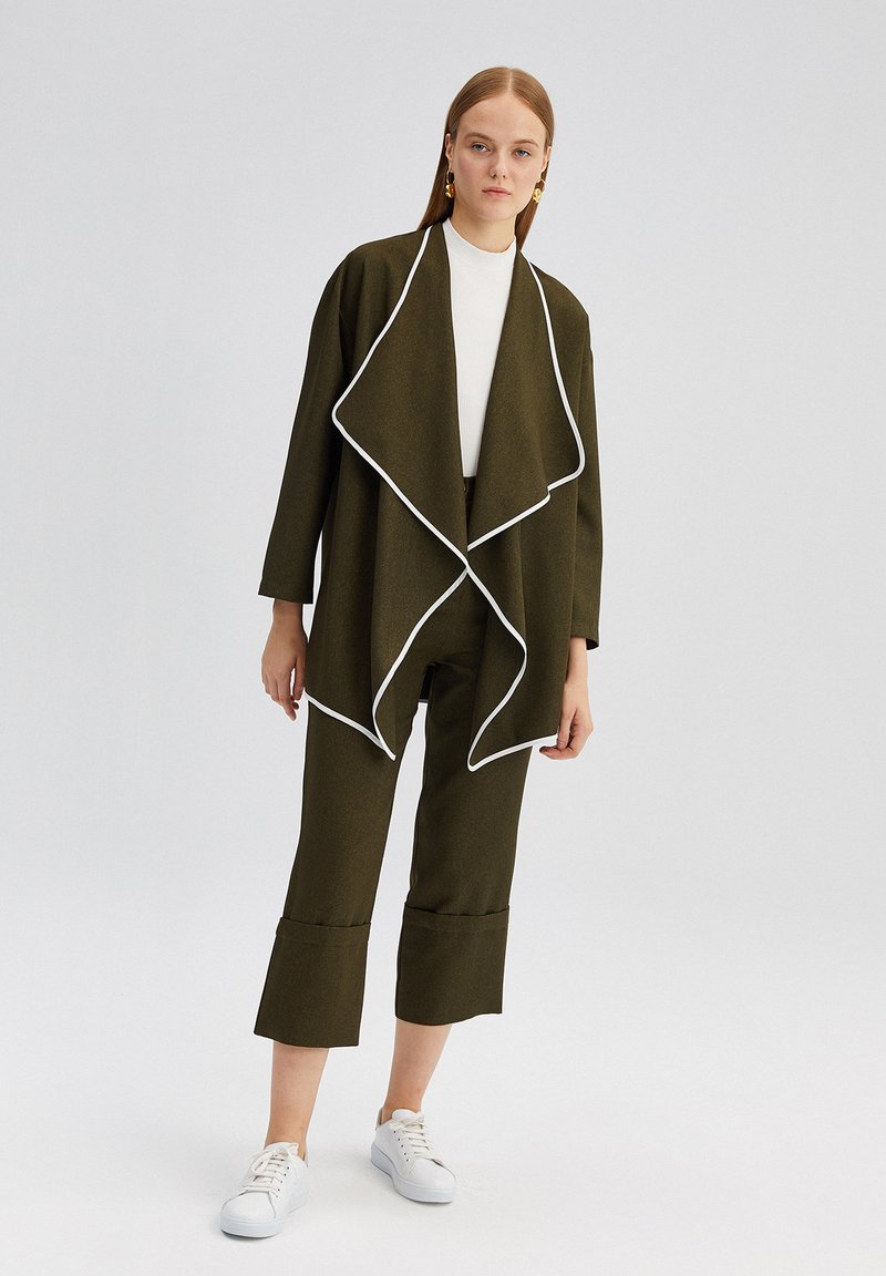 Touché Privé Halflange jas kaki