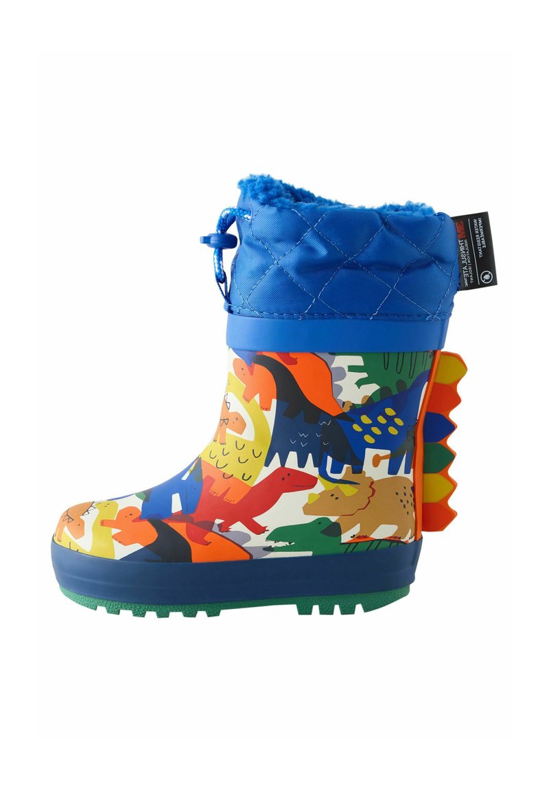 Kleurvolle waterdichte rubberen regenlaars met een blauwe gewatteerde kraag, voorzien van een dinosaurusthema en geschulpte oranje hakaccenten.