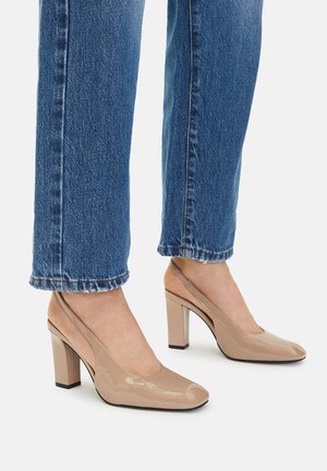 WITH A BLOCK - Magas sarkú cipők - beige