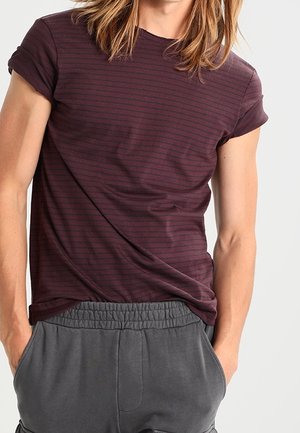 T-shirt z nadrukiem